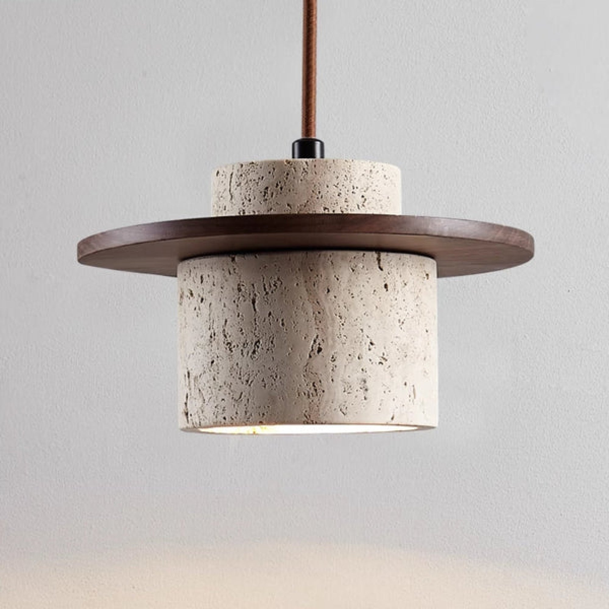 EarthLuxe – Tijdloze Travertin Design Kroonluchter Hout